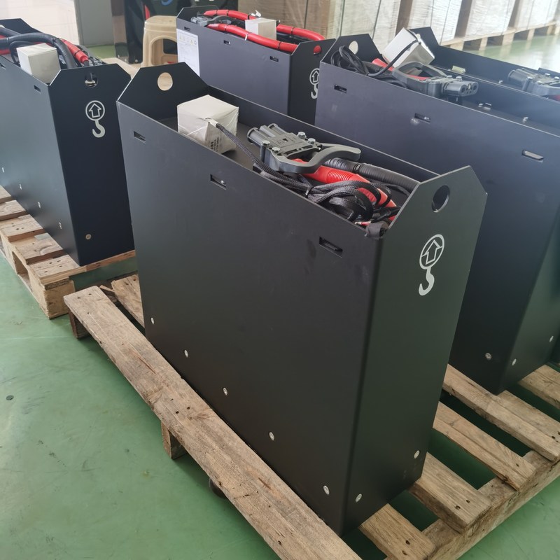 Кастомизация Черная 173 Ah 25,6V литий-ионная батарея для электрического вилочного погрузчика